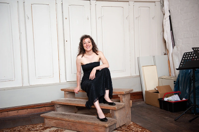 Portrait Francesca, Pianistin Portrait Francesca, Pianistin